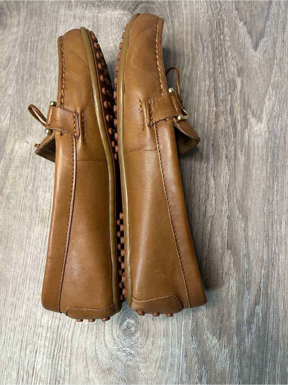 Lauren Ralph Lauren Tan Leather Loafers with Gold Hardware - Picture 4 of 6